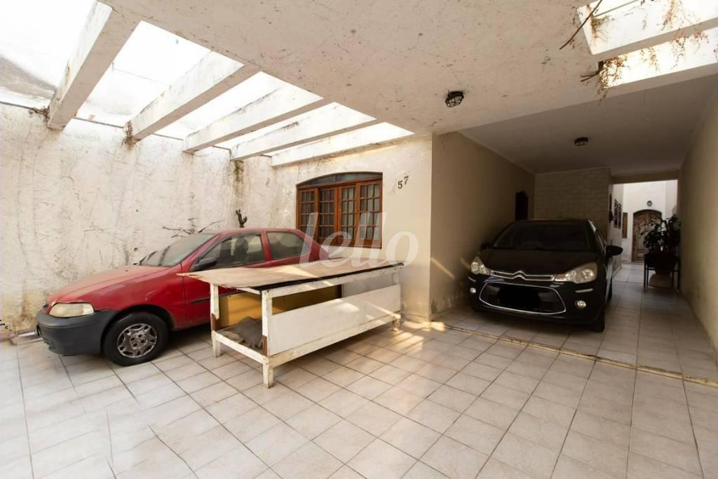 GARAGEM de Casa para alugar, sobrado com 183 m², 6 quartos e 4 vagas em Vila Gomes Cardim - São Paulo