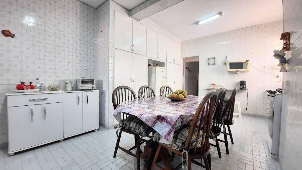 COZINHA de Casa à venda, térrea com 193 m², 3 quartos e 6 vagas em Vila Libanesa - São Paulo