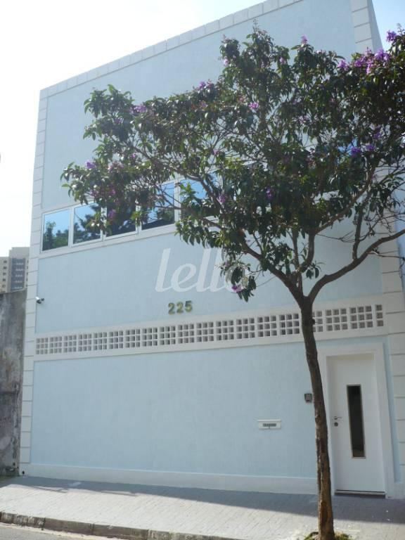 FACHADA de Prédio Comercial à venda, Monousuário com 600 m², e 6 vagas em Chácara Inglesa - São Paulo