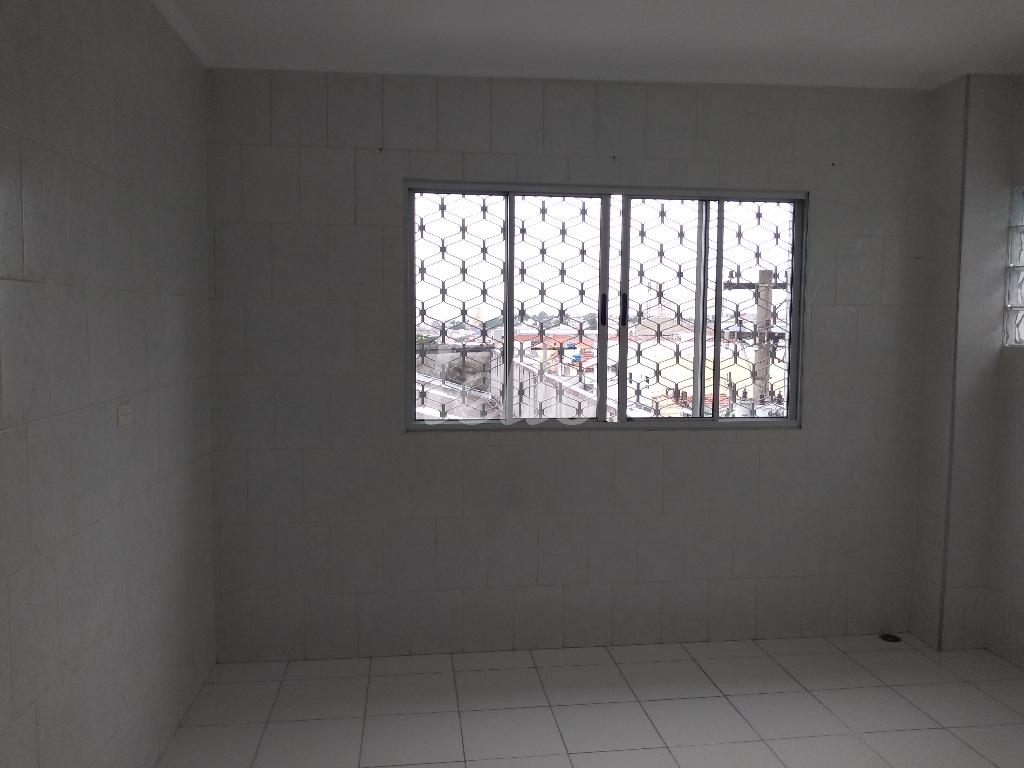 ÁREA DE SERVIÇO de Sobreloja para alugar, Padrão com 130 m², e em Vila Bertioga - São Paulo