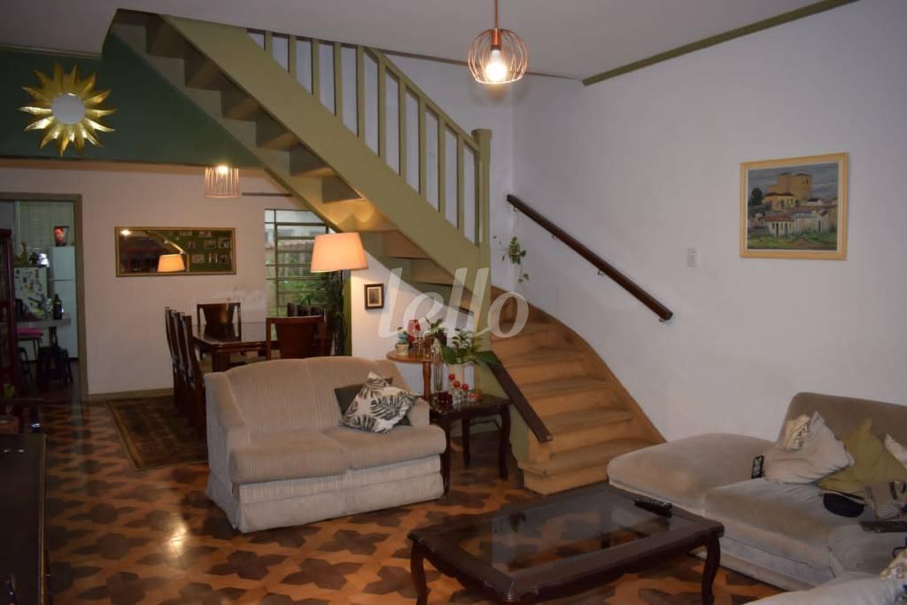 LIVING de Casa à venda, sobrado com 170 m², 3 quartos e 2 vagas em Mirandopolis - São Paulo