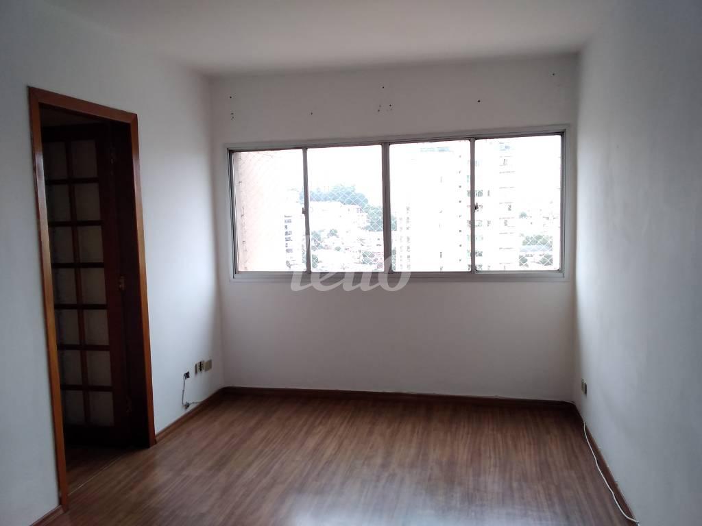 7- SALA de Apartamento à venda, Padrão com 60 m², 2 quartos e 1 vaga em Vila Paulicéia - São Paulo