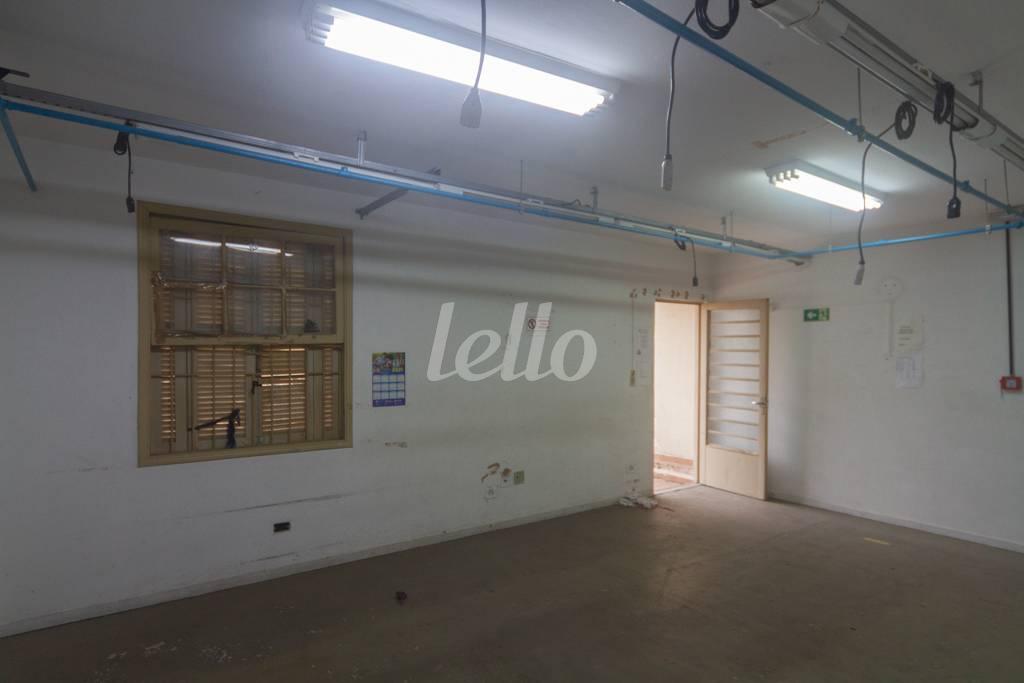 SALA 11 de Casa para alugar, sobrado com 700 m², e 1 vaga em Bela Vista - São Paulo