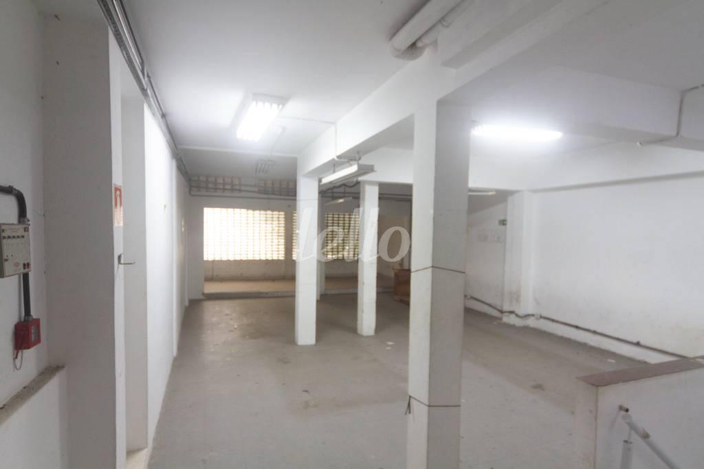 SALA 6 de Casa para alugar, sobrado com 700 m², e 1 vaga em Bela Vista - São Paulo