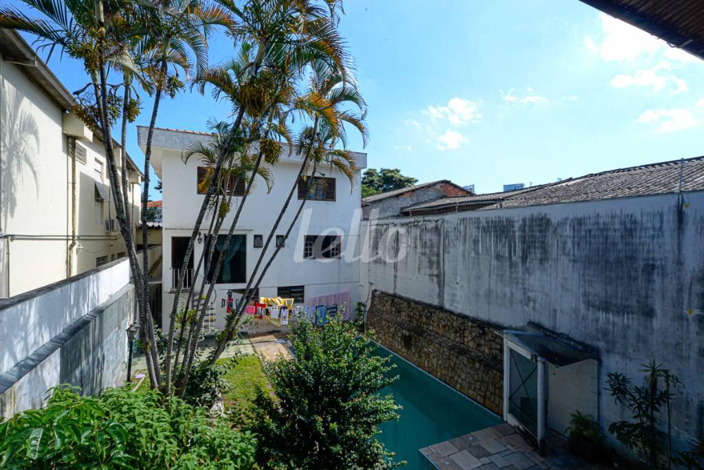 PISCINA de Casa à venda, sobrado com 712 m², 9 quartos e em Vila Cordeiro - São Paulo