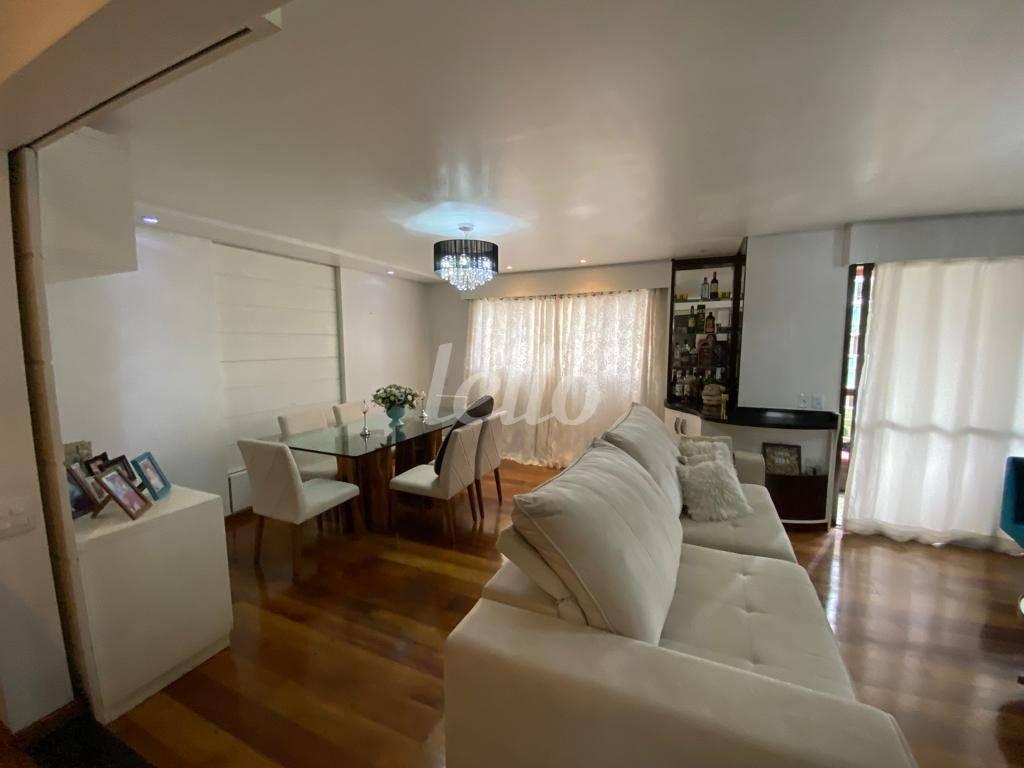 SALA AMPLA de Apartamento para alugar, Padrão com 140 m², 3 quartos e 3 vagas em Vila Analia Franco - São Paulo