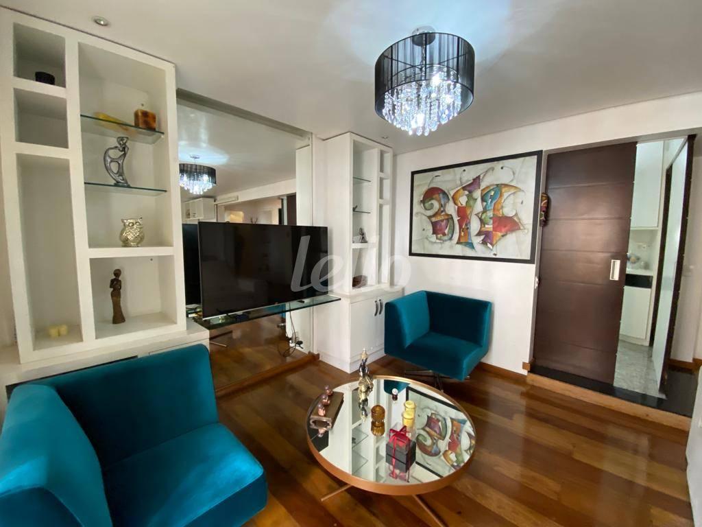 SALA ESTAR CONFORTO de Apartamento para alugar, Padrão com 140 m², 3 quartos e 3 vagas em Vila Analia Franco - São Paulo
