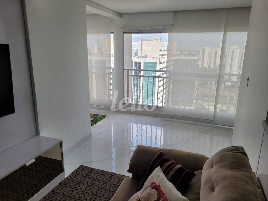 SALA DOIS AMBIENTES de Apartamento à venda, Padrão com 71 m², 3 quartos e 2 vagas em Vila Prudente - São Paulo