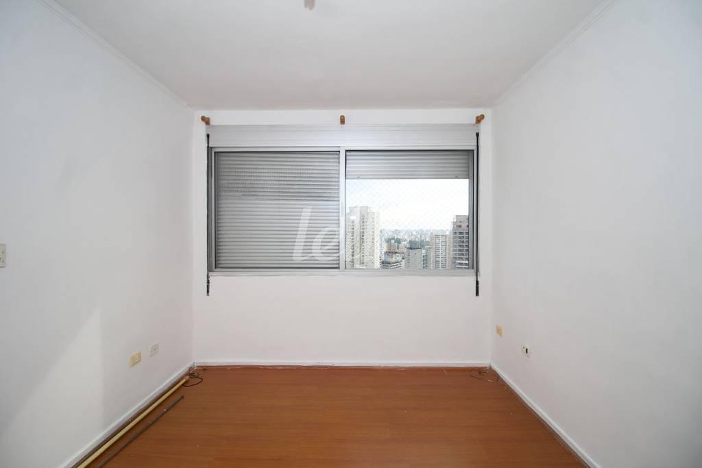 DORMITÓRIO JUNTO DA SUÍTE de Apartamento à venda, Padrão com 136 m², 3 quartos e 2 vagas em Vila Mariana - São Paulo