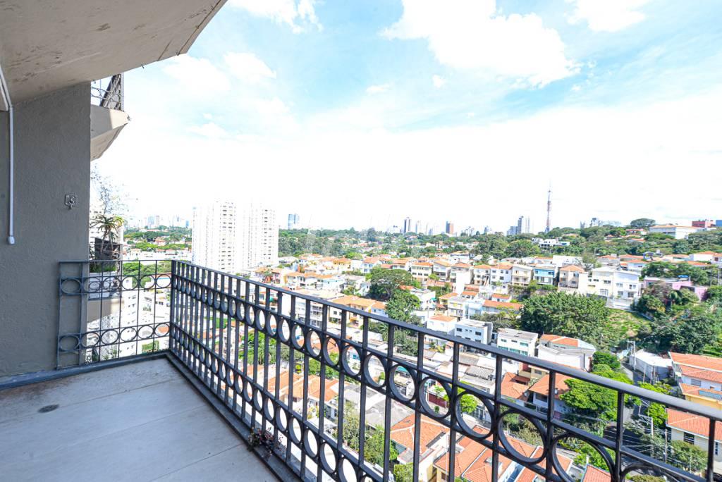 VARANDA de Apartamento à venda, cobertura - Padrão com 340 m², 4 quartos e 4 vagas em Sumaré - São Paulo