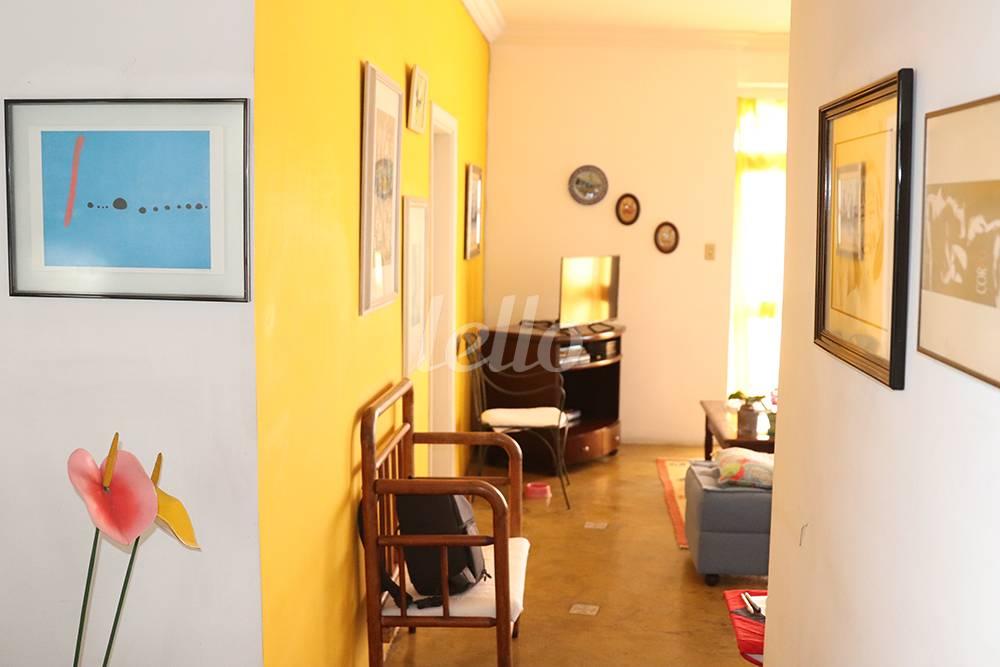 ENTRADA de Apartamento à venda, Padrão com 175 m², 3 quartos e 1 vaga em Paraíso - São Paulo