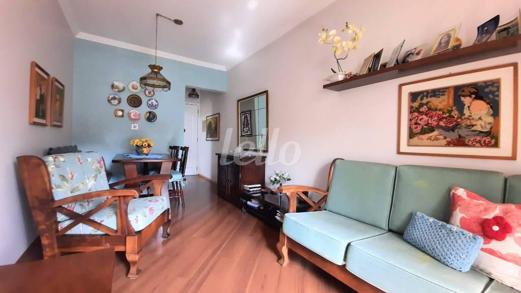 LIVING de Apartamento à venda, Padrão com 51 m², 2 quartos e 1 vaga em Mooca - São Paulo