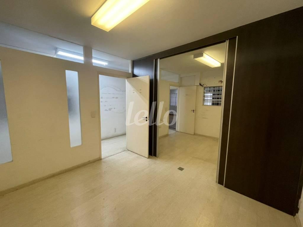 SALA de Casa para alugar, sobrado com 275 m², e 4 vagas em Vila Clementino - São Paulo