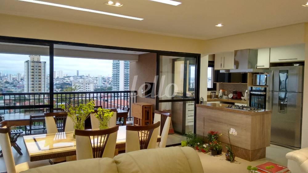 LIVING de Apartamento à venda, Padrão com 105 m², 2 quartos e 2 vagas em Tatuapé - São Paulo
