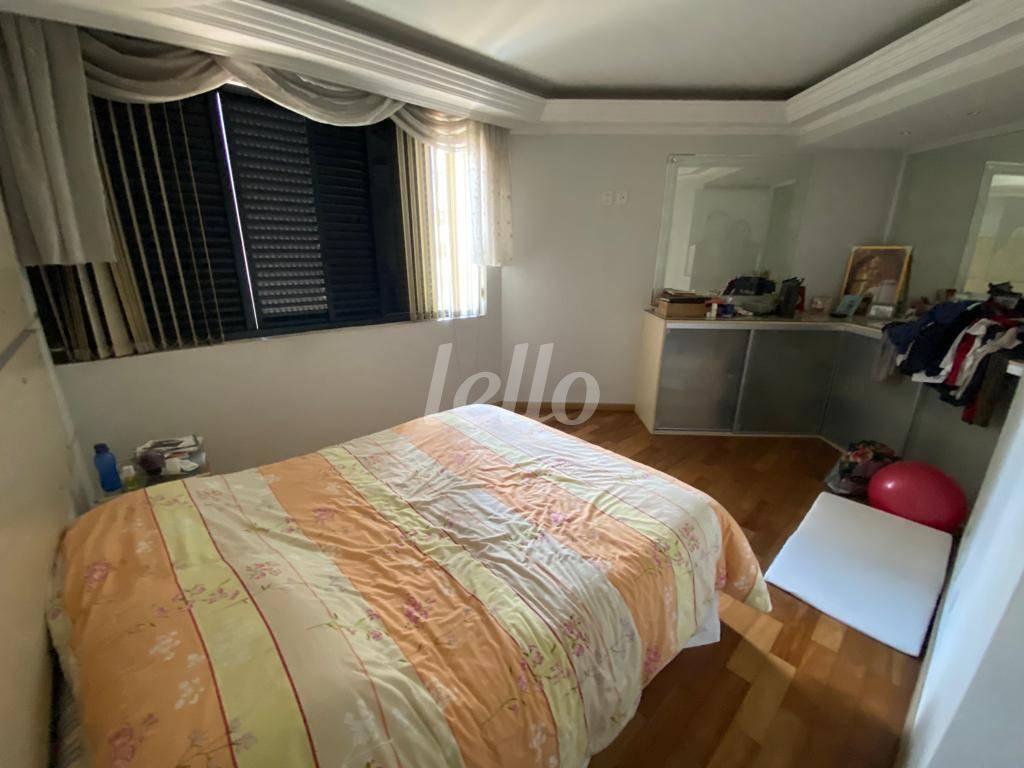 SUITE de Apartamento à venda, Padrão com 201 m², 3 quartos e 4 vagas em Vila Gomes Cardim - São Paulo