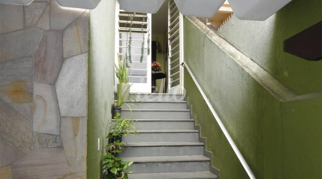 ENTRADA de Casa à venda, sobrado com 140 m², 3 quartos e 2 vagas em Cidade Vargas - São Paulo