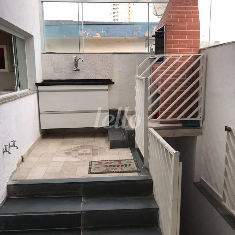 18 de Casa à venda, sobrado com 220 m², 4 quartos e 4 vagas em Vila Gustavo - São Paulo