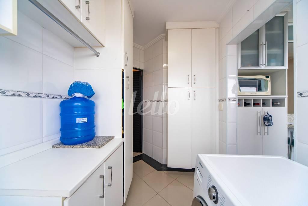 AREA DE SERVIÇO de Apartamento à venda, cobertura - Padrão com 250 m², 4 quartos e 4 vagas em Vila Santa Terezinha - São Bernardo do Campo