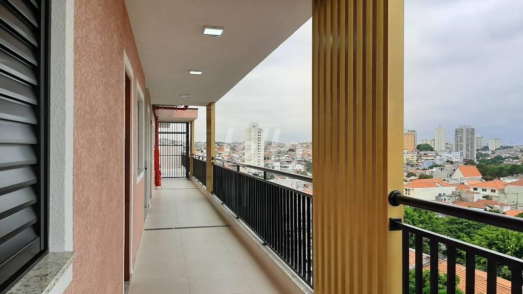 ACESSO LATERAL de Apartamento à venda, Padrão com 60 m², 1 quarto e em Vila Nivi - São Paulo