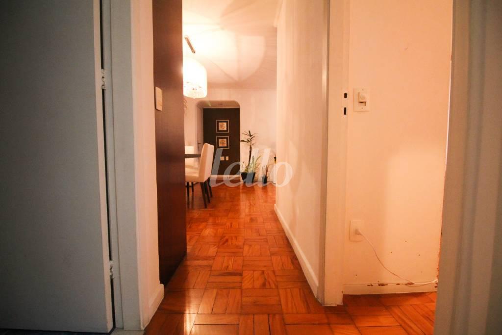 CORREDOR de Apartamento à venda, Padrão com 68 m², 2 quartos e 1 vaga em Vila Cordeiro - São Paulo
