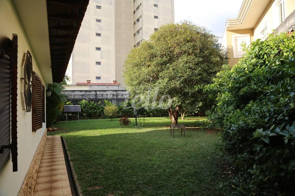 JARDIM de Casa à venda, térrea com 267 m², 3 quartos e 4 vagas em Mooca - São Paulo