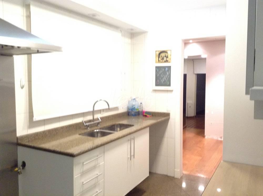 COZINHA de Apartamento para alugar, Padrão com 165 m², 2 quartos e 4 vagas em Jardim Vila Mariana - São Paulo