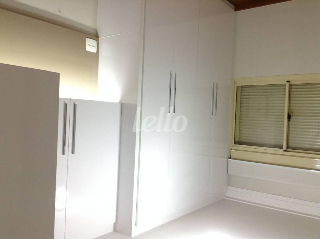 DORMITÓRIO de Apartamento para alugar, Padrão com 165 m², 2 quartos e 4 vagas em Jardim Vila Mariana - São Paulo