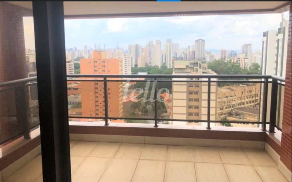 VARANDA GOURMET de Apartamento à venda, Padrão com 208 m², 4 quartos e 4 vagas em Vila Mariana - São Paulo