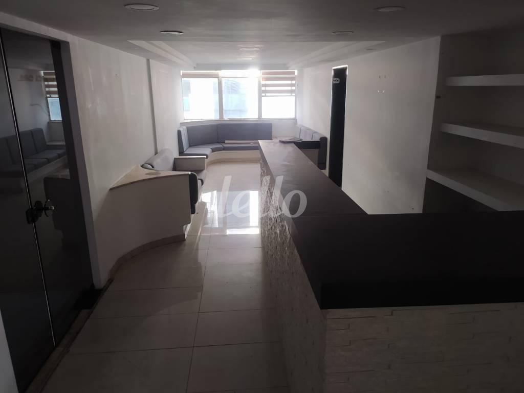 RECEPÇÃO de Sala / Conjunto para alugar, Padrão com 150 m², e em Consolação - São Paulo