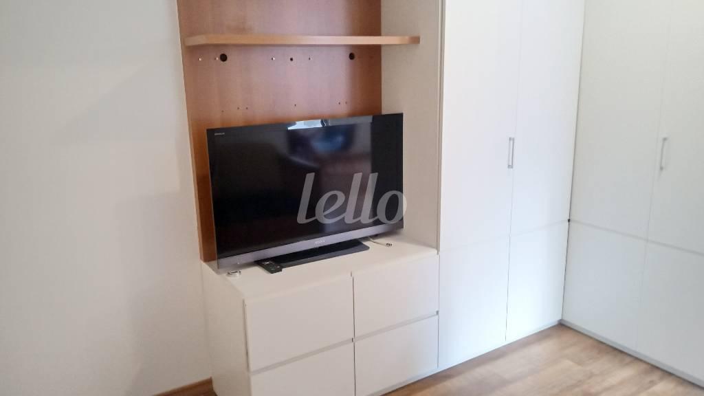 SALA DE TV de Apartamento à venda, Padrão com 53 m², 1 quarto e 1 vaga em Vila Olímpia - São Paulo