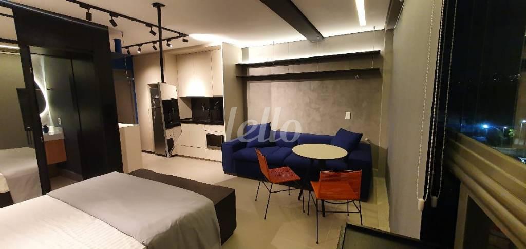 STUDIO de Apartamento para alugar, Studio com 30 m², 1 quarto e em Pinheiros - São Paulo