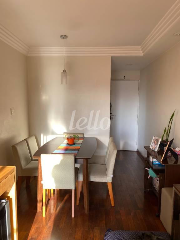 LIVING de Apartamento à venda, Padrão com 70 m², 3 quartos e 2 vagas em Cambuci - São Paulo