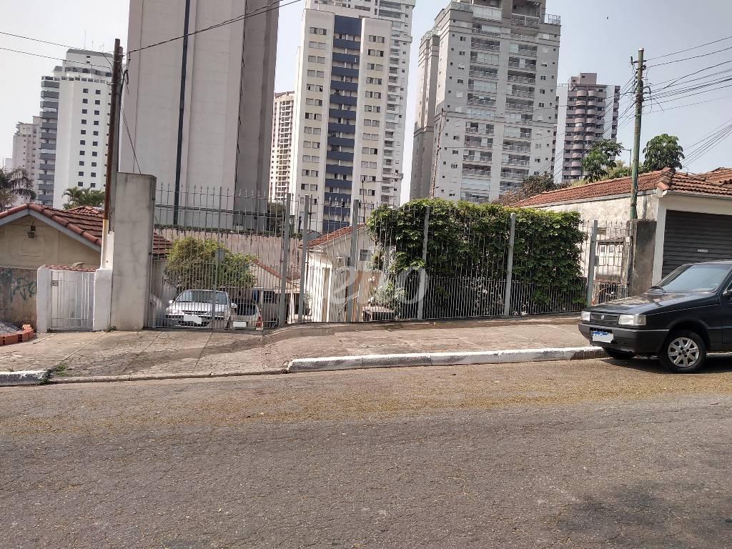 TERRENO de Área / Terreno à venda, Padrão com 440 m², e em Vila Regente Feijó - São Paulo