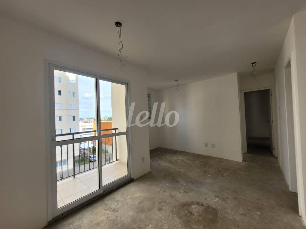 SALA de Apartamento à venda, Padrão com 46 m², 2 quartos e 1 vaga em Jardim Monte Líbano - Santo André