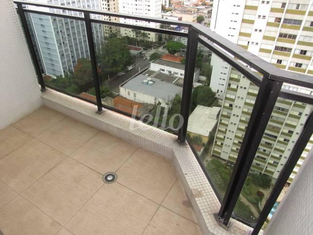 SACADA de Apartamento à venda, cobertura - Padrão com 93 m², 2 quartos e 1 vaga em Campo Belo - São Paulo