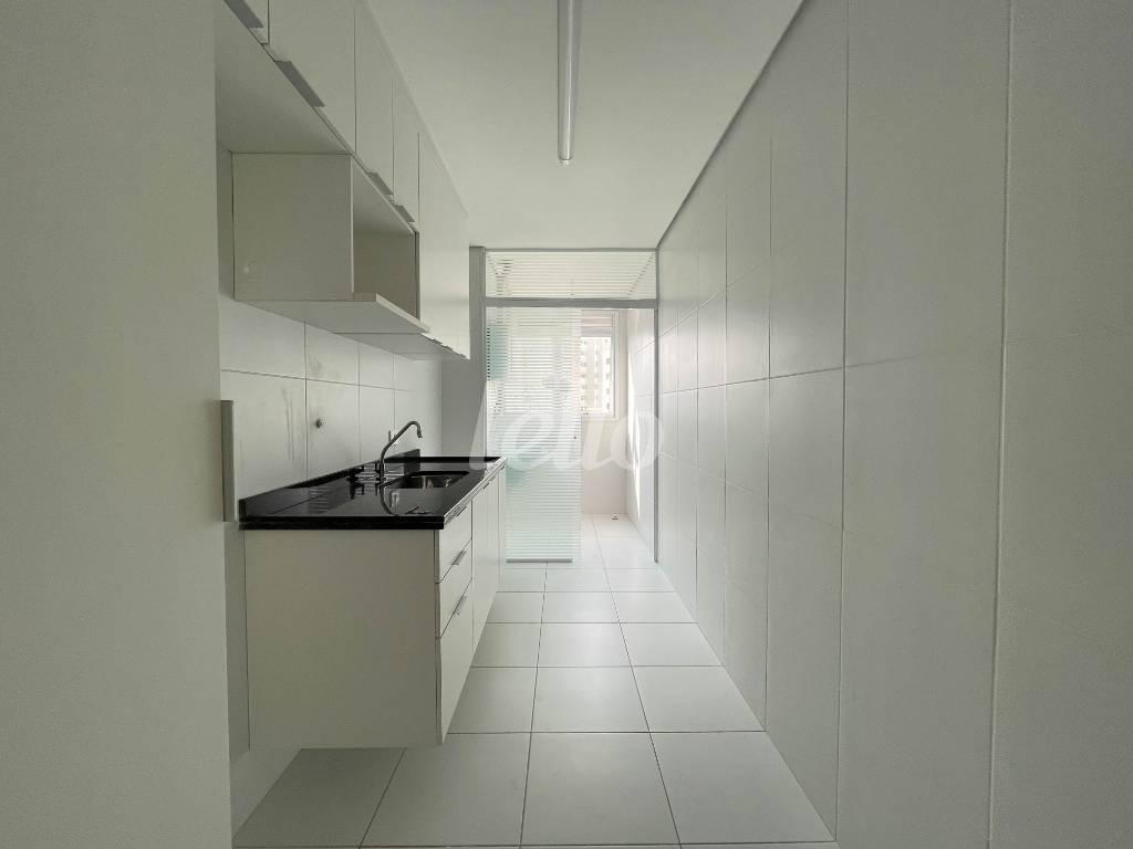 COZINHA de Apartamento à venda, Padrão com 55 m², 2 quartos e 1 vaga em Santa Teresinha - São Paulo
