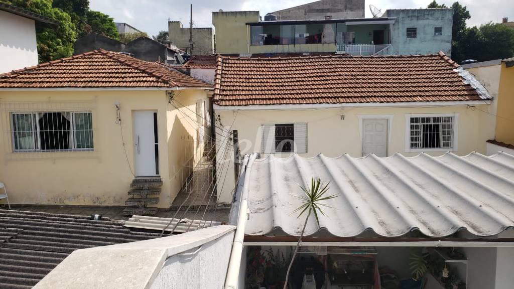 VISTA/CASAS DO FUNDO de Casa à venda, sobrado com 612 m², 4 quartos e 4 vagas em Penha - São Paulo