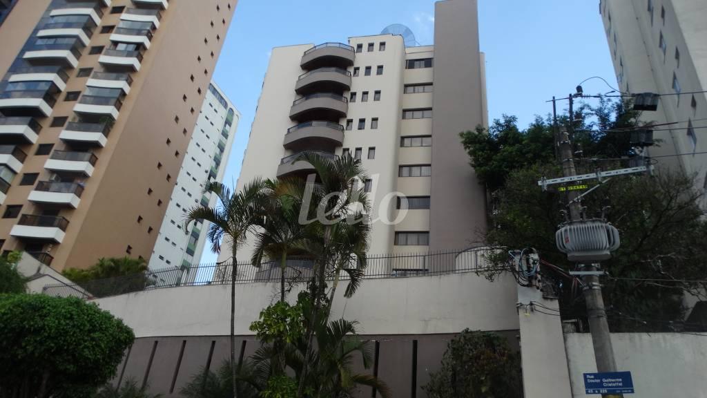 FACHADA de Apartamento à venda, Padrão com 110 m², 3 quartos e 2 vagas em Santana - São Paulo