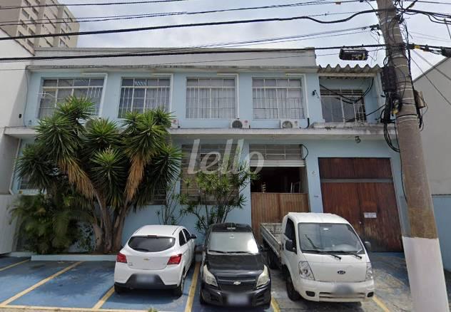 FACHADA de Galpão/Armazém para alugar, Padrão com 562 m², e 3 vagas em Vila Prudente - São Paulo