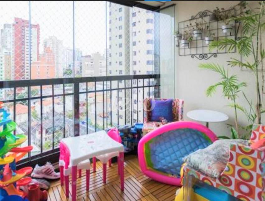 TERRAÇO de Apartamento à venda, Padrão com 79 m², 3 quartos e 2 vagas em Vila Mariana - São Paulo