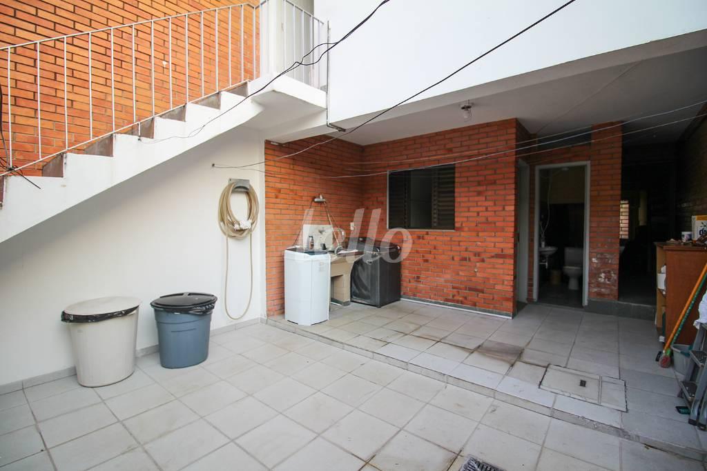 ÁREA DE SERVIÇO de Casa para alugar, sobrado com 260 m², 3 quartos e 3 vagas em Campo Belo - São Paulo