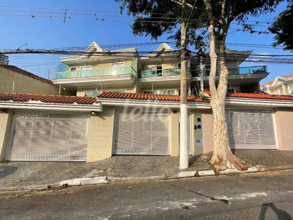 FACHADA de Casa à venda, sobrado com 150 m², 3 quartos e 6 vagas em Vila Dom Pedro Ii - São Paulo