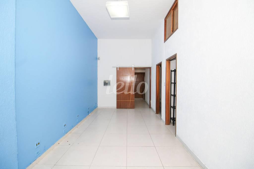 SALA PRINCIPAL de Sala / Conjunto para alugar, Padrão com 80 m², e em República - São Paulo