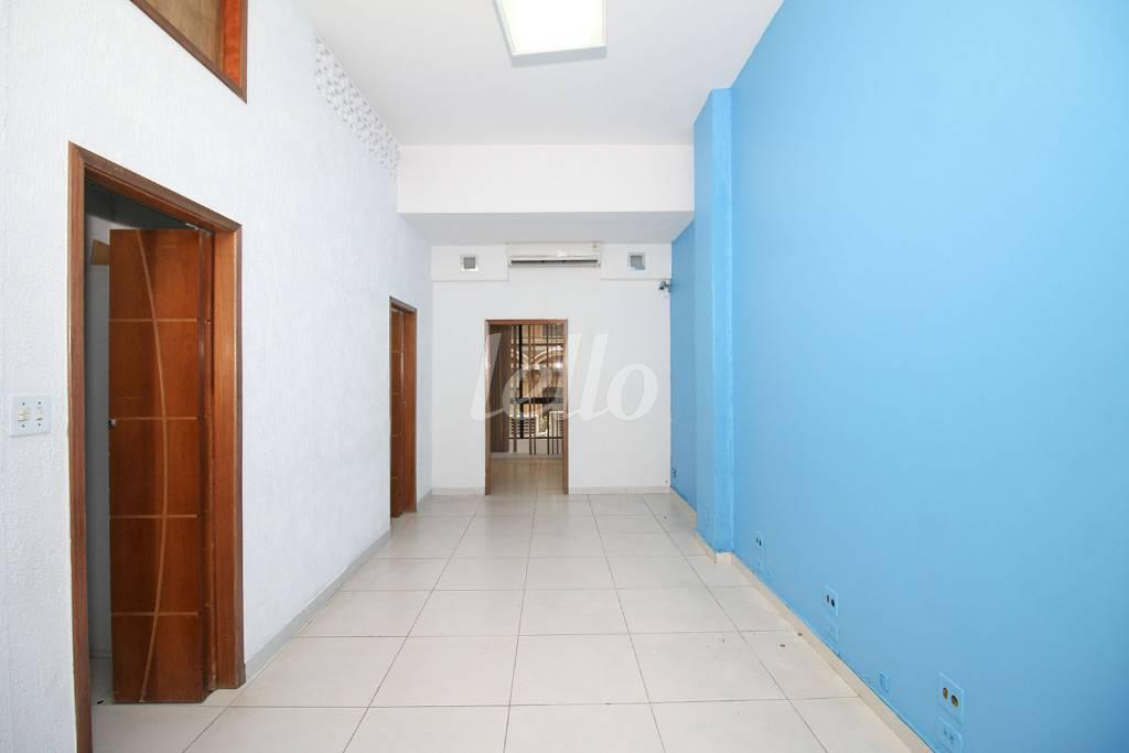 SALA PRINCIPAL de Sala / Conjunto para alugar, Padrão com 80 m², e em República - São Paulo