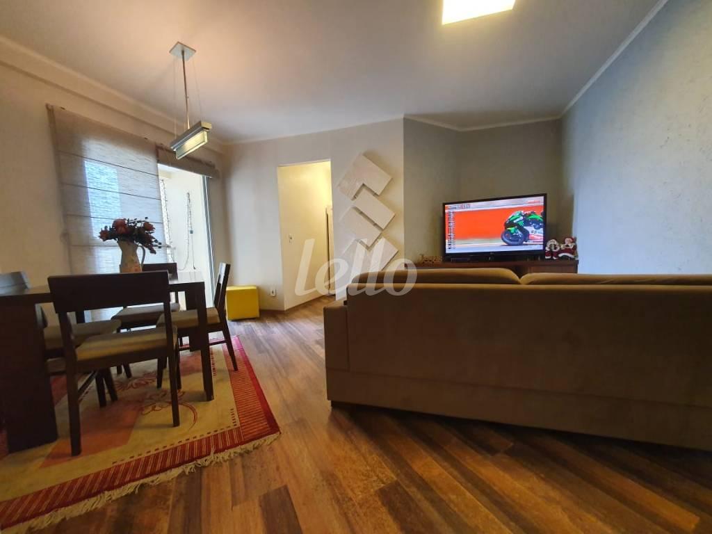 SALA DOIS AMBIENTES de Apartamento à venda, Padrão com 76 m², 3 quartos e 1 vaga em Sítio Pinheirinho - São Paulo