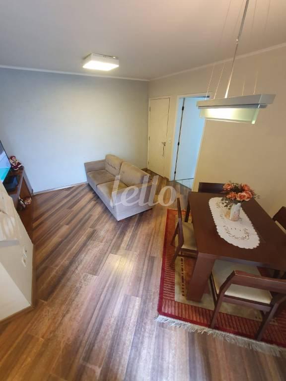 SALA DOIS AMBIENTES de Apartamento à venda, Padrão com 76 m², 3 quartos e 1 vaga em Sítio Pinheirinho - São Paulo