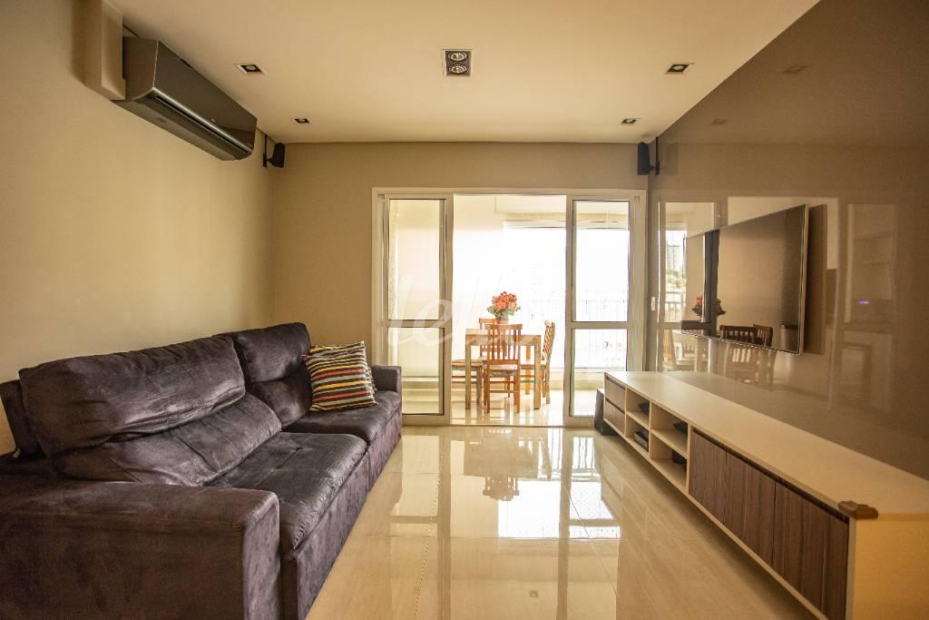 SALA DE ESTAR de Apartamento à venda, Padrão com 96 m², 3 quartos e 3 vagas em Vila Valparaíso - Santo André