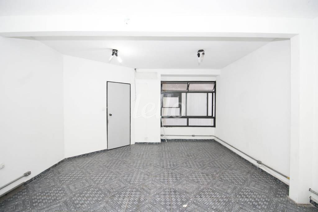 SALA 5 TÉRREO de Sala / Conjunto à venda, Duplex com 200 m², e 1 vaga em Consolação - São Paulo