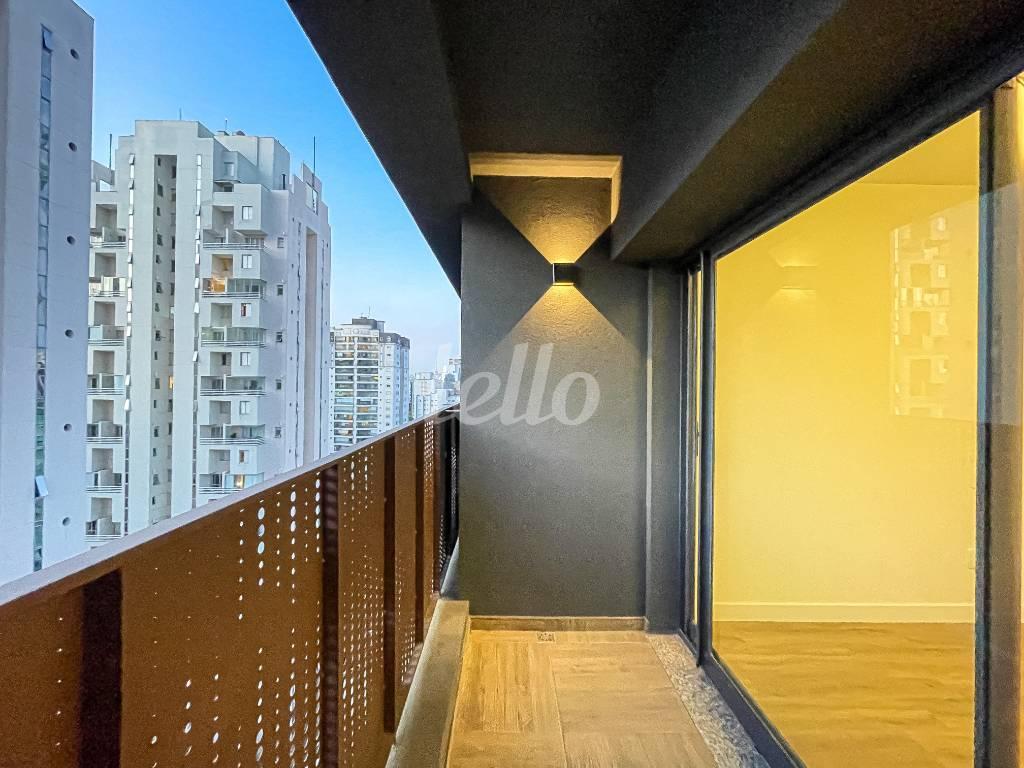 VARANDA de Apartamento à venda, Studio com 25 m², 1 quarto e em Indianópolis - São Paulo