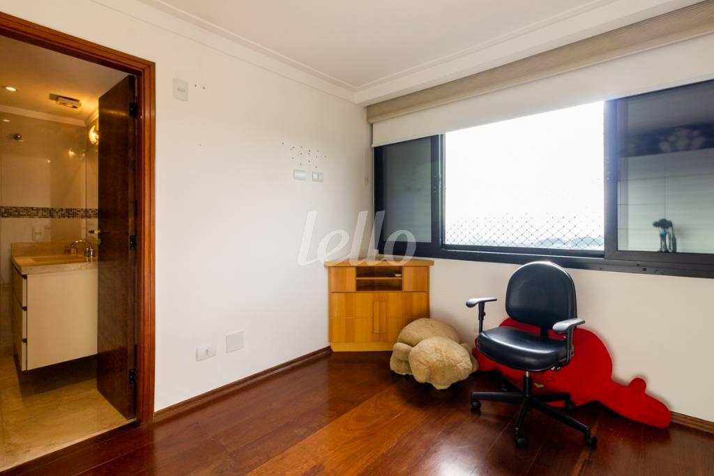 SUÍTE 2 de Apartamento à venda, Duplex com 300 m², 4 quartos e 4 vagas em Bela Aliança - São Paulo
